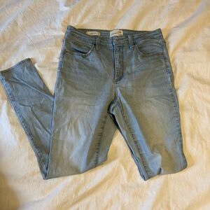 Universal Thread Women's Sky Blue High Rise Jeans